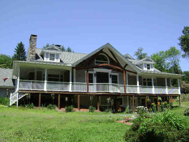 Building photograph for 34 WOOD CREEK RD